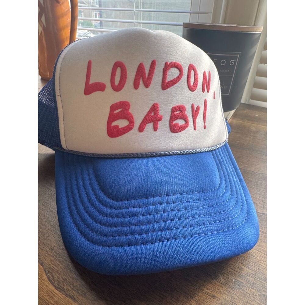 Vintage Nissun Trycker Hat 'London Baby' Blue White